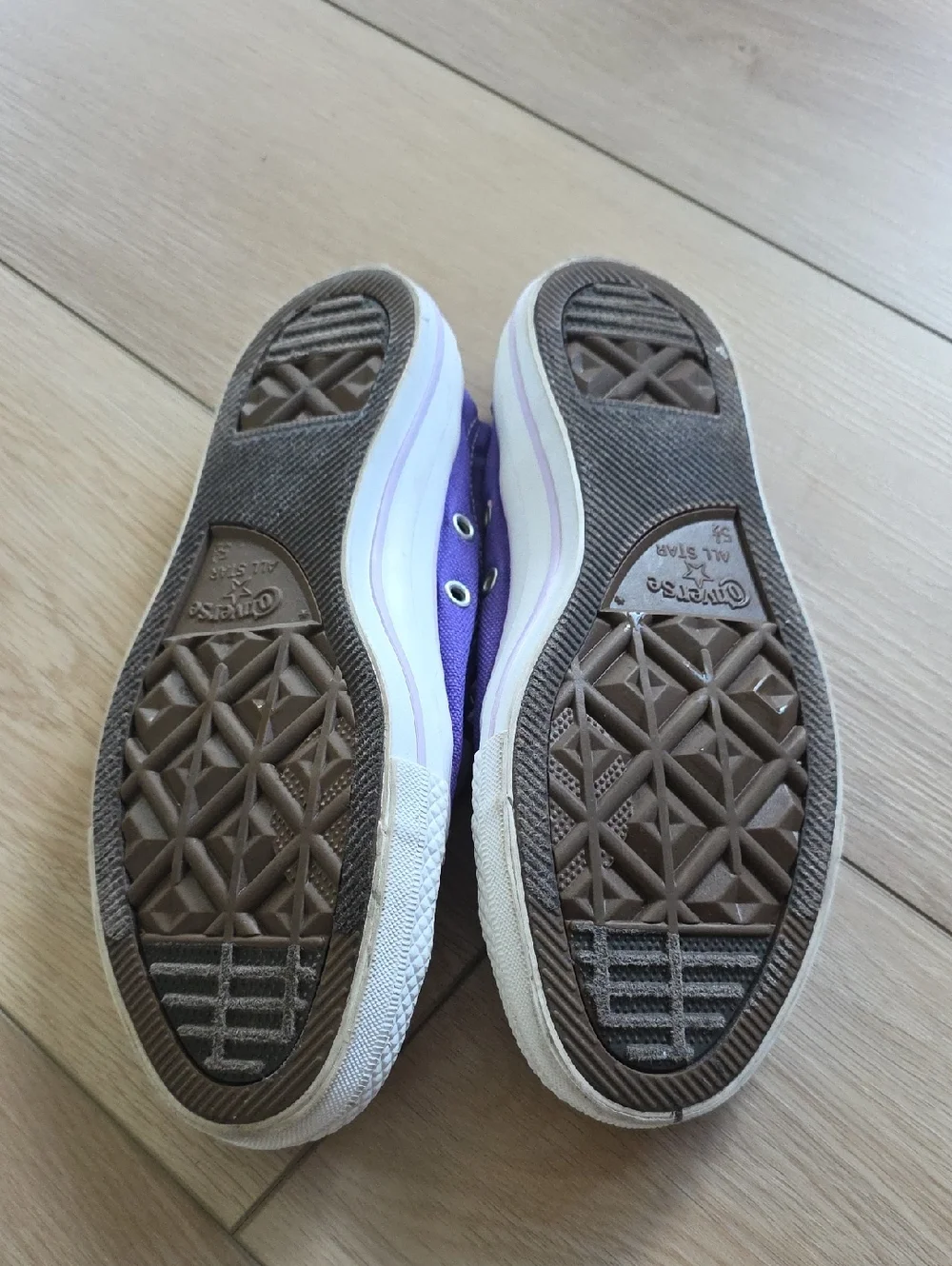 Converse Women's Purple Canvas Low-Top Sneakers - Picture 6 of 10
